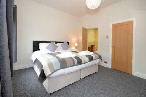 Holgate Premier 3 Bedroom Apartment