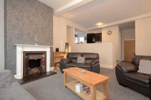 Holgate Premier 3 Bedroom Apartment
