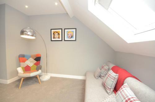 Apartamento Froghall Suites