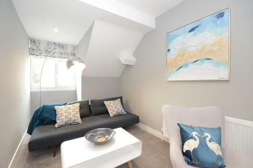 Apartamento Froghall Suites