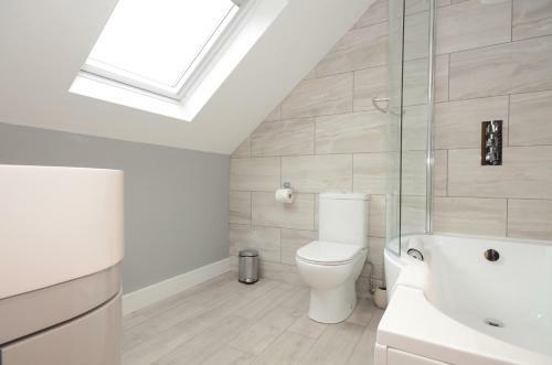 Apartamento Froghall Suites