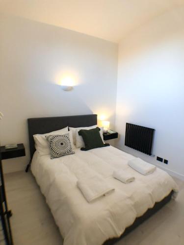 Cloisters Walk Apartment