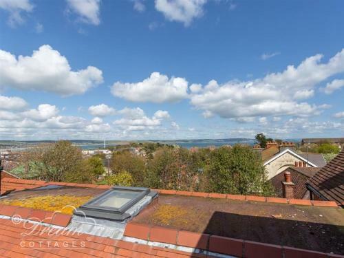 Bayview Apartment, Weymouth