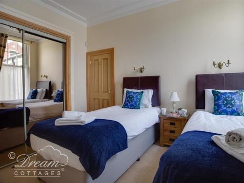 Beach View Apartment 2, Weymouth
