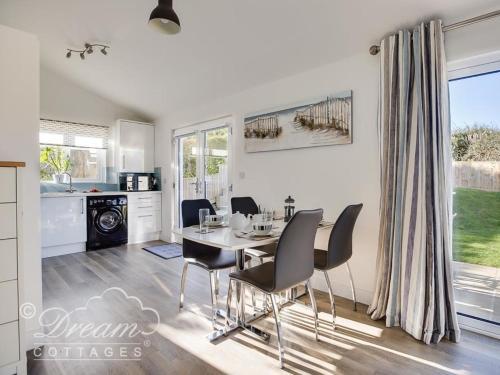 Outlook Lodge, Weymouth