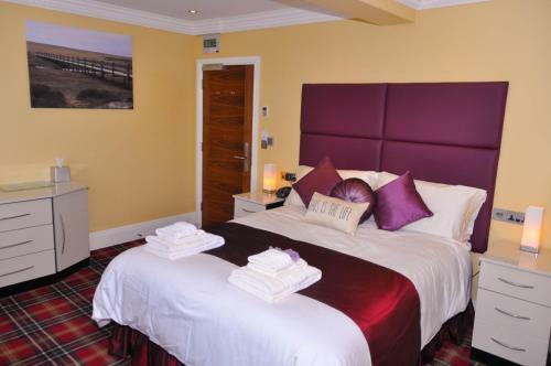 The Somerset House Hotel & Bbq