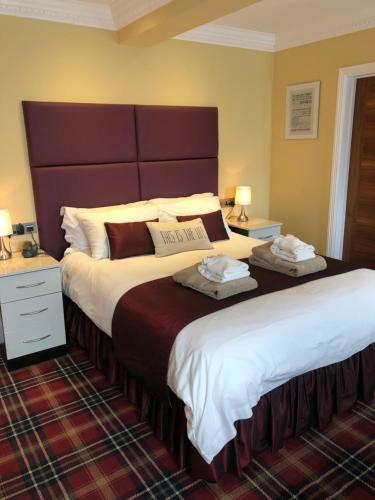 The Somerset House Hotel & Bbq