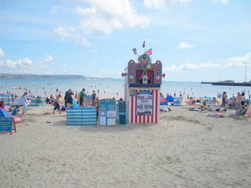 Seaholme, Weymouth