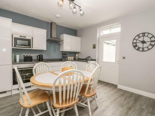 4 Fishburn Road, Whitby