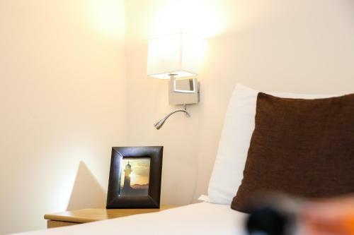 Hostal Riviera Guesthouse