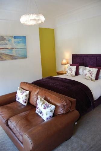 Hostal Sandpiper House
