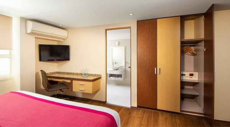 Hotel Plaza Garibaldi