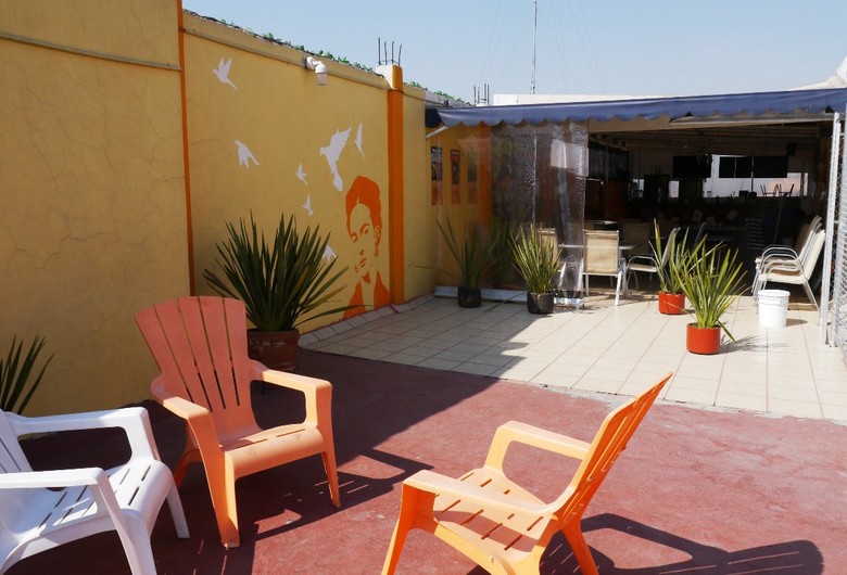 Hostal Amigo Suites