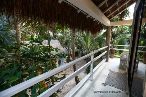 Hotel Playa Mambo Eco Cabanas