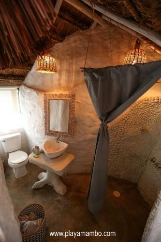 Hotel Playa Mambo Eco Cabanas