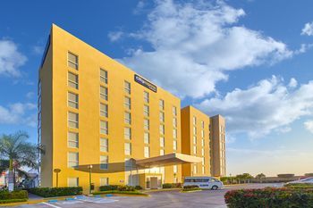 Hotel City Express Manzanillo