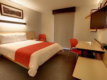 Hotel City Express Queretaro Jurica