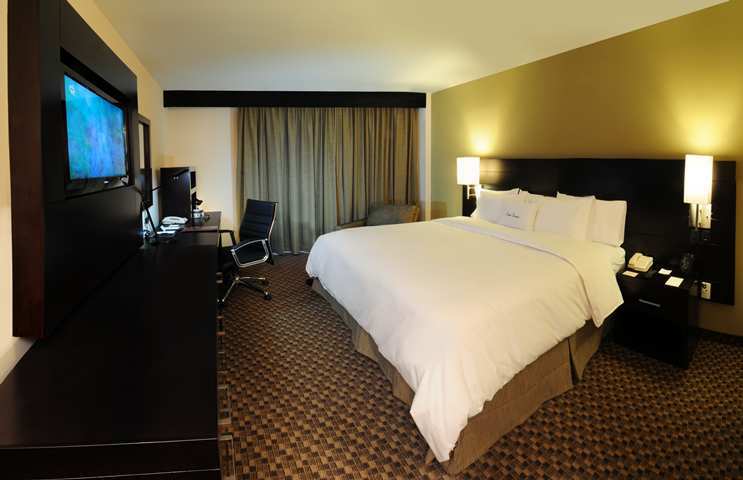 Hotel Doubletree By Hilton Queretaro