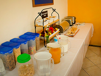 Hotel Bucaneros