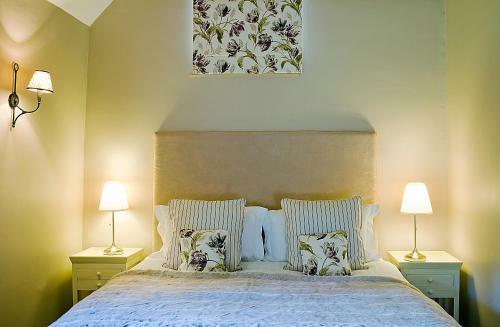 Courtyard Cottages - Combermere Abbey Estate