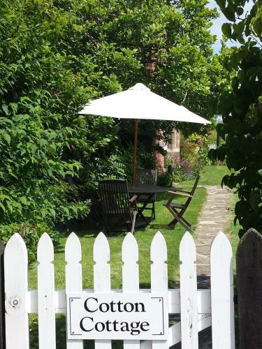Courtyard Cottages - Combermere Abbey Estate
