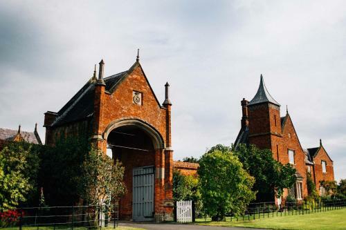 Courtyard Cottages - Combermere Abbey Estate