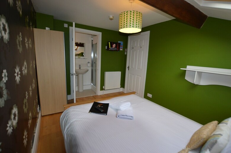 Hostal All Seasons Rest