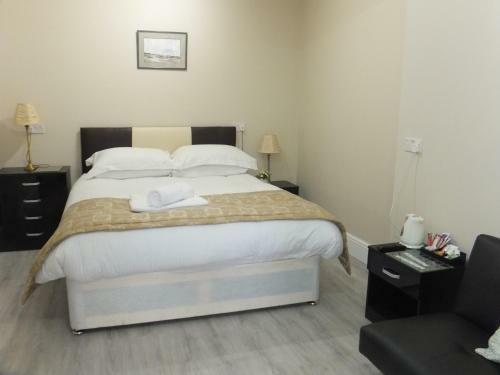 Hostal Roger Ground