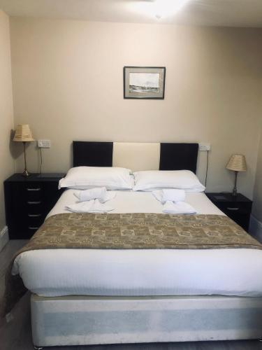Hostal Roger Ground