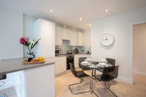 Hampden Apartments - The George