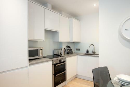 Hampden Apartments - The George