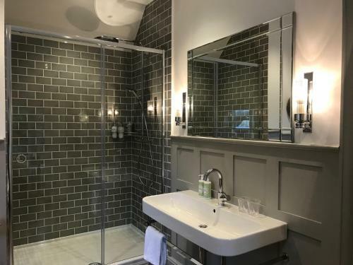 Bed & Breakfast B And B At Witney House