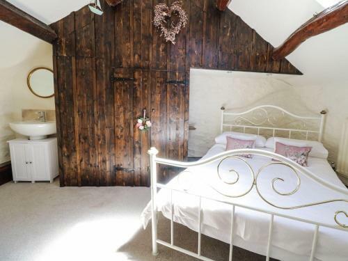Hendre House Barn, Tywyn