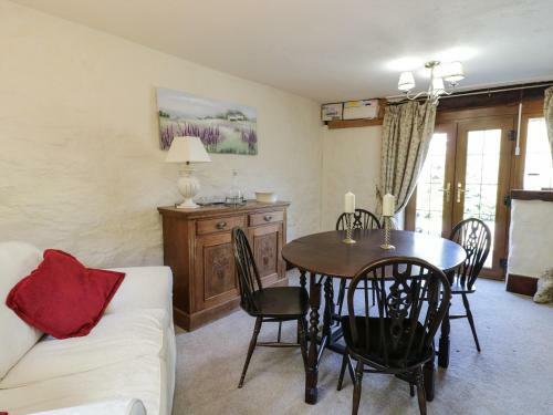 Hendre House Barn, Tywyn