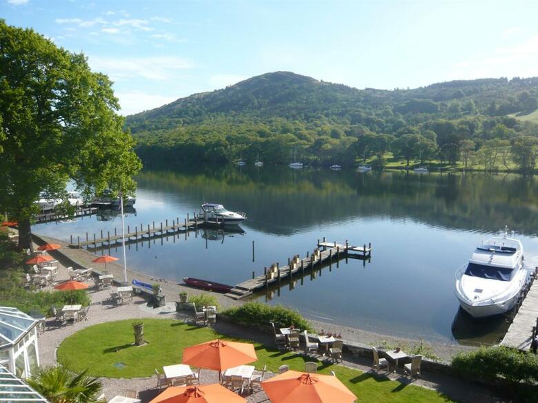 Lakeside Hotel And Spa