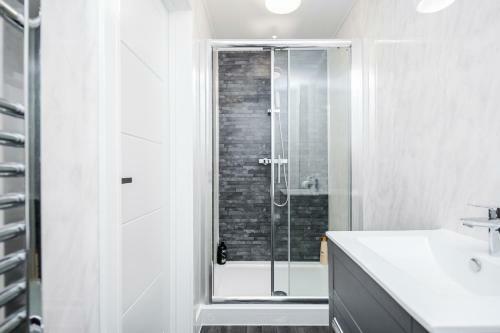 Elthorne Luxury Apartments - Uxbridge