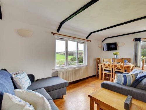 Holiday Home Halo