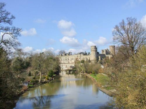 The Retreat, Warwick