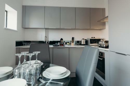Watford Apartments Century House