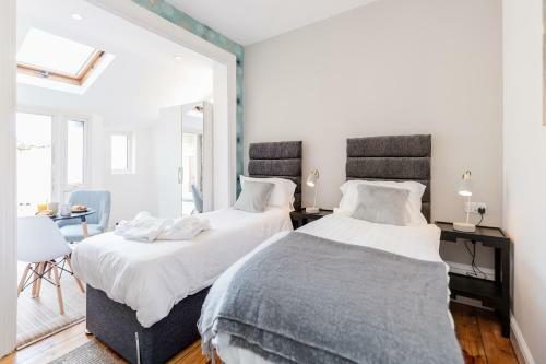 Hostal Westland House