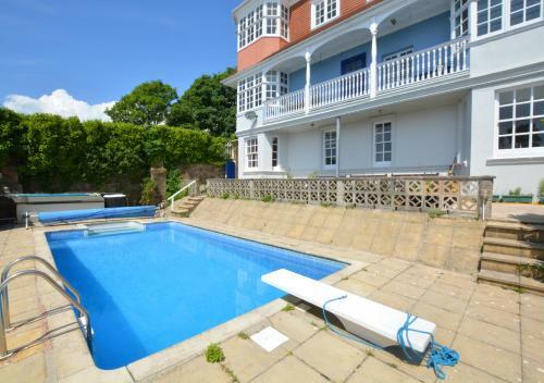 Nyth Aderyn Apartment