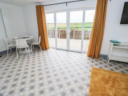 11 Penally Heights, Tenby