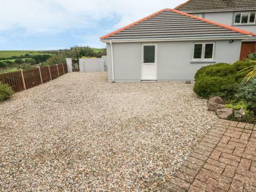 11 Penally Heights, Tenby