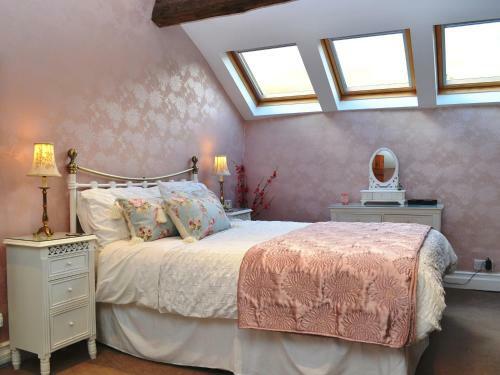 Jacky Garth Cottage