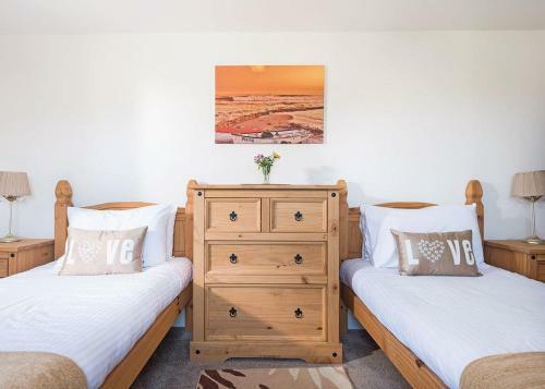 Bossiney Bay Cottages