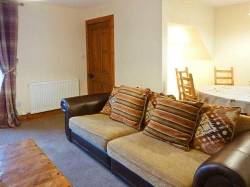 Nia Roo, Ballindalloch