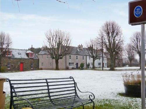 Nia Roo, Ballindalloch