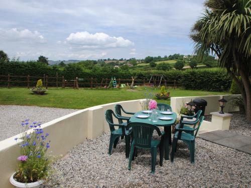 Devon Palms Holiday Apartments And Cottages