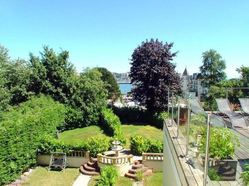 Modern Apartment In Torquay Devon With Private Garden