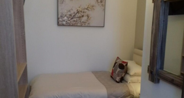 Bed & Breakfast Barclay Court Guest House